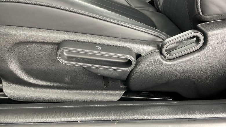 MINI Hatchback 1.5 Cooper Exclusive II 5dr Auto Petrol Hatchback